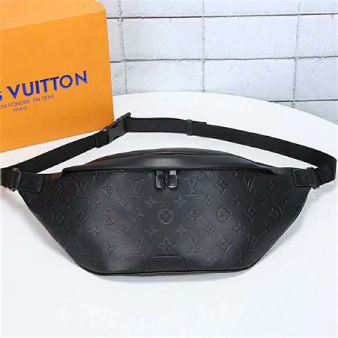 Louis Vuitton Discovery Bumbag Monogram Shadow Black 